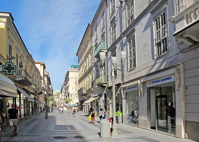 Quattro Gatti By Interhome Lejlighed Sanremo